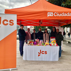 Jcs organiza su tradicional recogida de juguetes y alimentos a favor de Cruz Roja Juventud y Banco de Alimentos