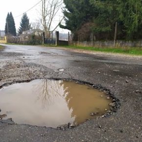 Ciudadanos urxe ao Goberno local a actuar na estrada do Portiño, en San Mamede dos Anxos